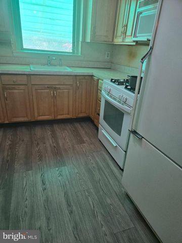 7382 SHELBOURNE ST, Philadelphia, PA 19111