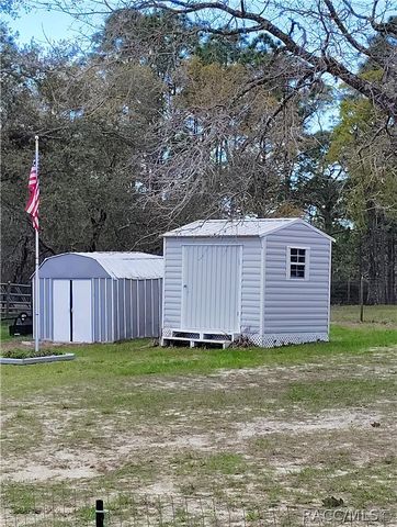 8420 N Calcutta Avenue, Dunnellon, FL 34433