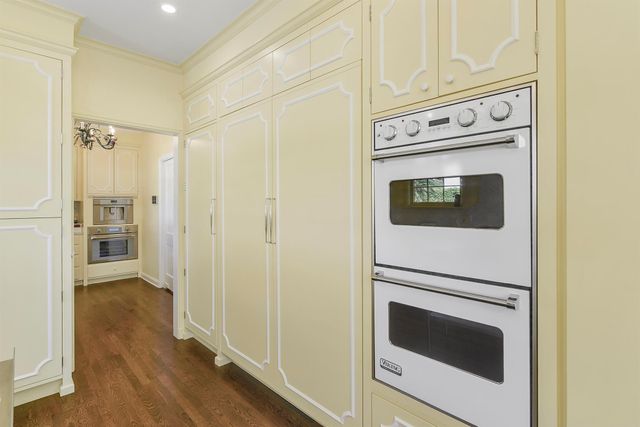 250 Algoma Road, Palm Beach, FL 33480