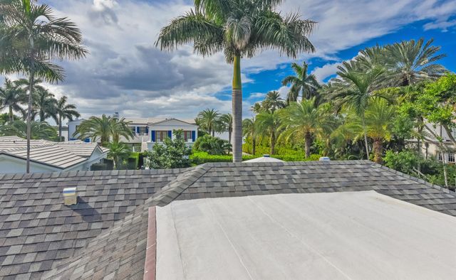 250 Algoma Road, Palm Beach, FL 33480