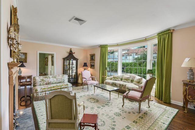 250 Algoma Road, Palm Beach, FL 33480