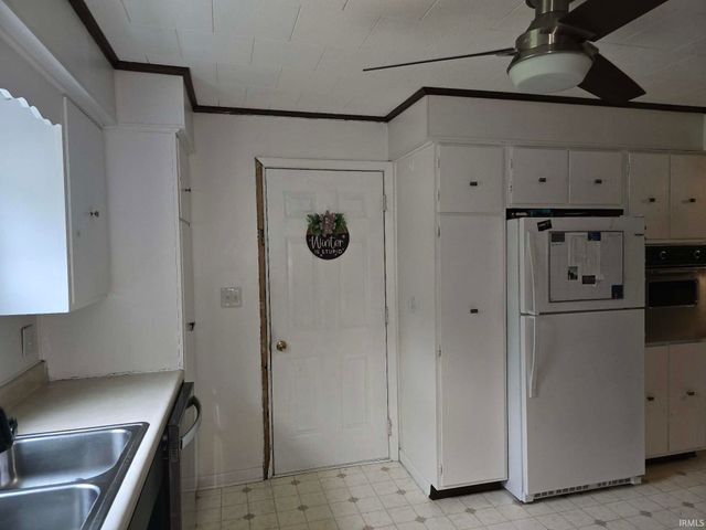 2824 W 600 N, Hartford City, IN 47348