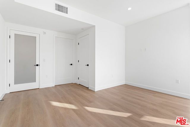 164 Chestnut Street 402, Pasadena, CA 91103