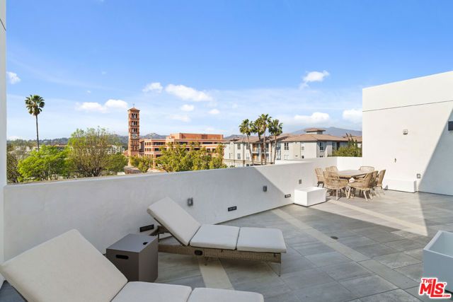 164 Chestnut Street 402, Pasadena, CA 91103