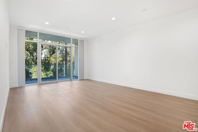 164 Chestnut Street 402, Pasadena, CA 91103