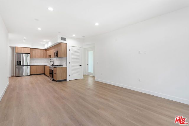 164 Chestnut Street 402, Pasadena, CA 91103