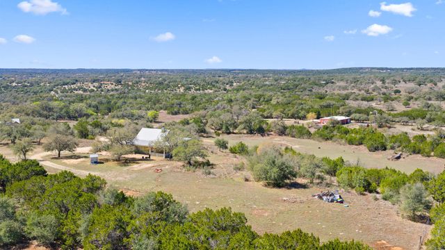 6350 Mount Sharp RD B, Wimberley, TX 78676