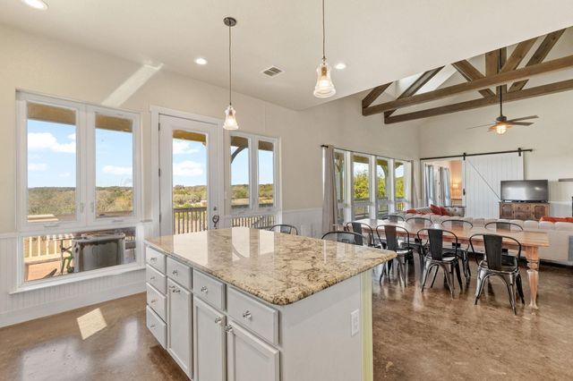 6350 Mount Sharp RD B, Wimberley, TX 78676