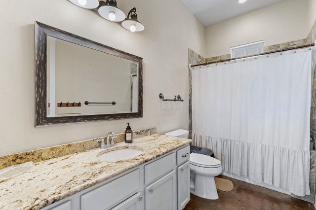 6350 Mount Sharp RD B, Wimberley, TX 78676