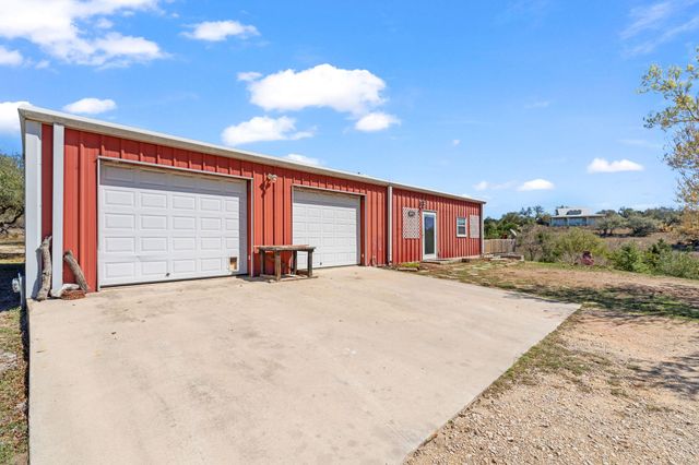 6350 Mount Sharp RD B, Wimberley, TX 78676