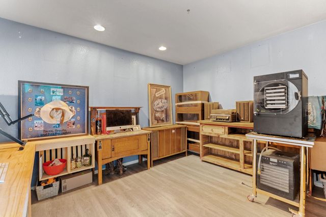 6350 Mount Sharp RD B, Wimberley, TX 78676