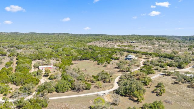 6350 Mount Sharp RD B, Wimberley, TX 78676