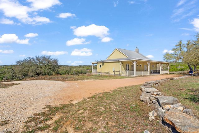 6350 Mount Sharp RD B, Wimberley, TX 78676