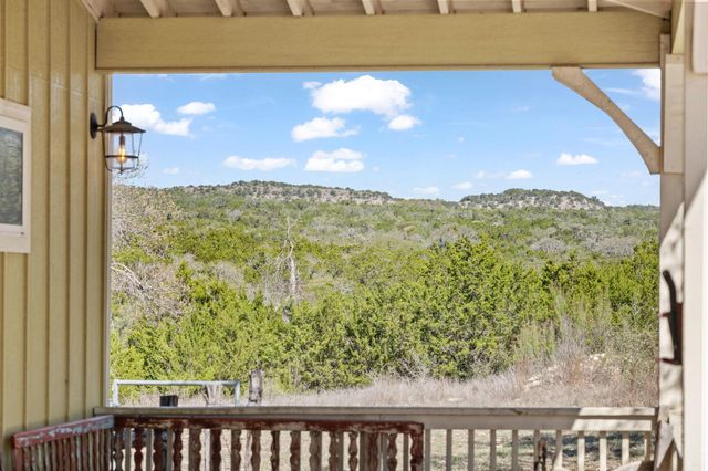 6350 Mount Sharp RD B, Wimberley, TX 78676