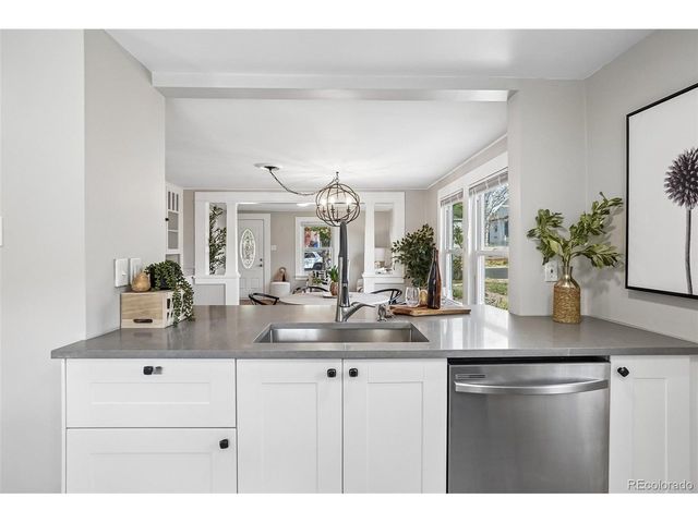3855 N Cook St, Denver, CO 80205