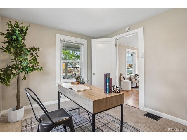 3855 N Cook St, Denver, CO 80205