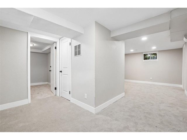 3855 N Cook St, Denver, CO 80205