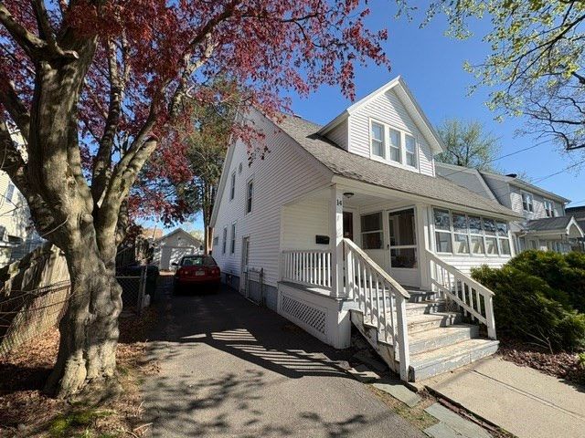 14 Blodgett St, Springfield, MA 01108