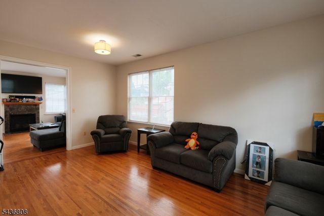 431 E 7Th St, Plainfield City, NJ 07060