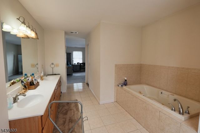 431 E 7Th St, Plainfield City, NJ 07060
