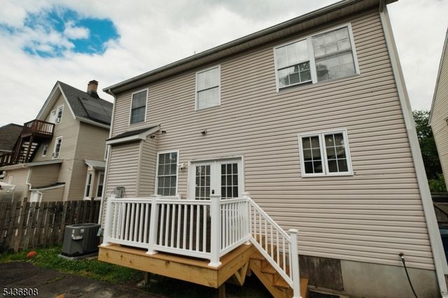 431 E 7Th St, Plainfield City, NJ 07060