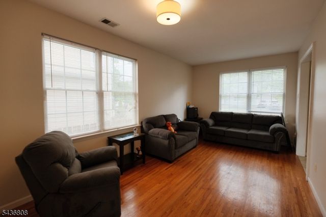 431 E 7Th St, Plainfield City, NJ 07060