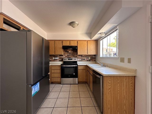 3500 Mercury Street B, North Las Vegas, NV 89030