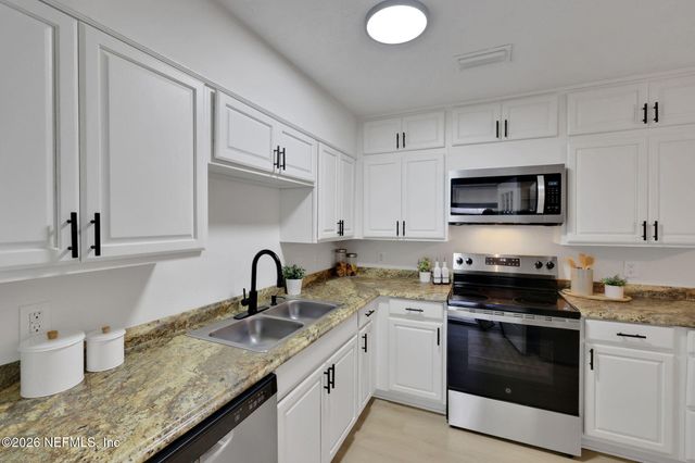 4435 RAINER Road, Jacksonville, FL 32210