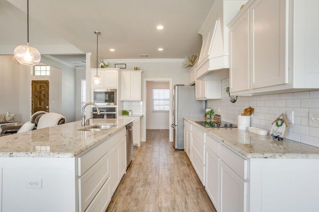 120 Saddle Ridge Drive, Godley, TX 76044