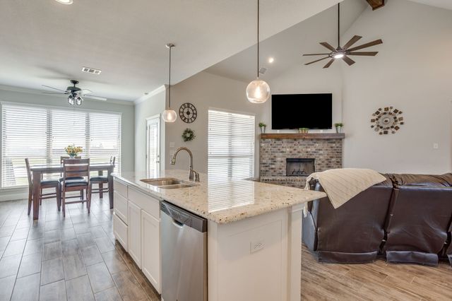 120 Saddle Ridge Drive, Godley, TX 76044