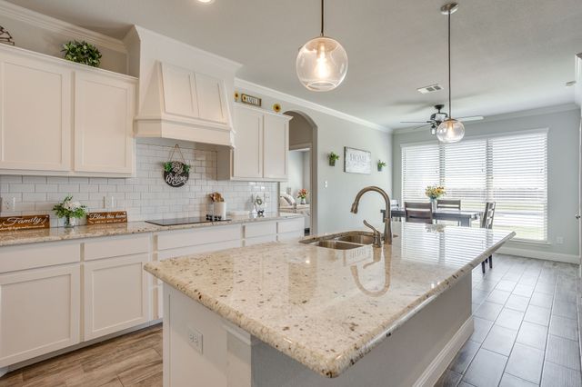 120 Saddle Ridge Drive, Godley, TX 76044