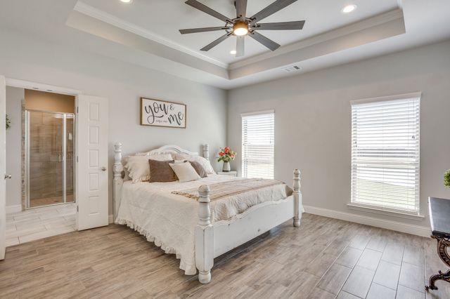 120 Saddle Ridge Drive, Godley, TX 76044