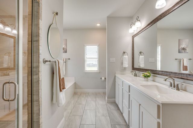 120 Saddle Ridge Drive, Godley, TX 76044