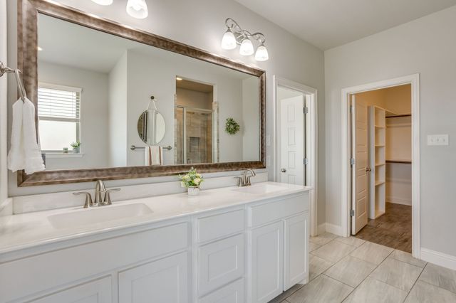 120 Saddle Ridge Drive, Godley, TX 76044