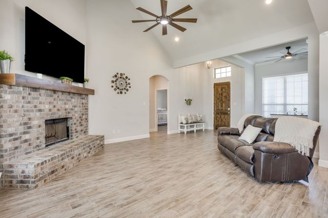 120 Saddle Ridge Drive, Godley, TX 76044