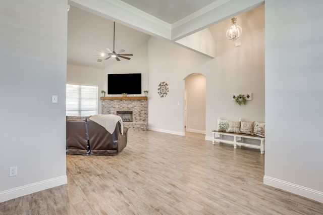 120 Saddle Ridge Drive, Godley, TX 76044