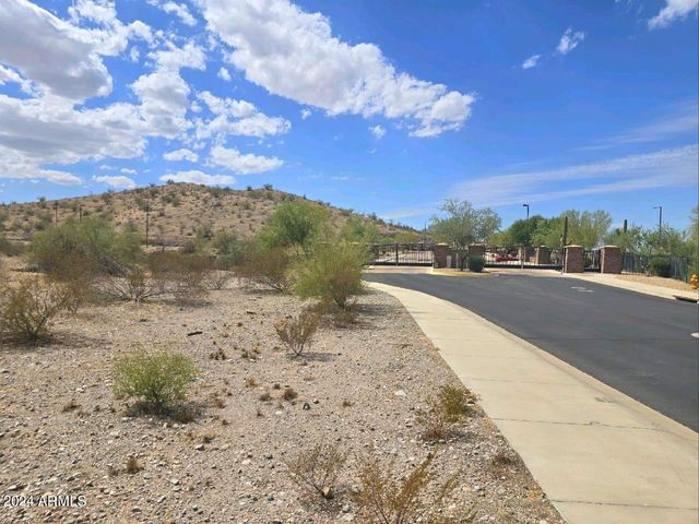 17741 W ESTES Way 31, Goodyear, AZ 85338