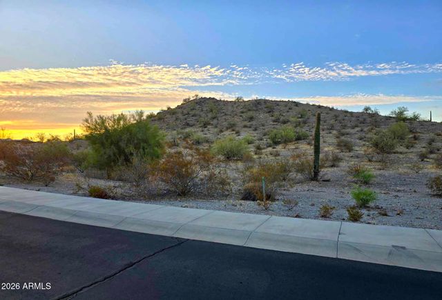 17741 W ESTES Way 31, Goodyear, AZ 85338