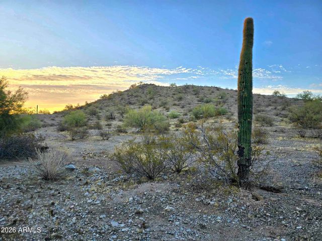 17741 W ESTES Way 31, Goodyear, AZ 85338