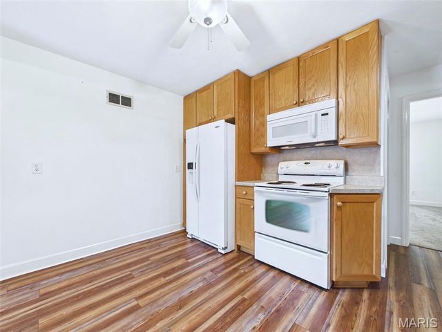 258 Norwood Place, East Alton, IL 62024