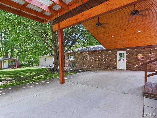 258 Norwood Place, East Alton, IL 62024