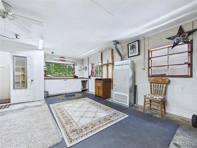 258 Norwood Place, East Alton, IL 62024