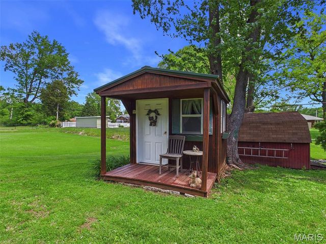 258 Norwood Place, East Alton, IL 62024