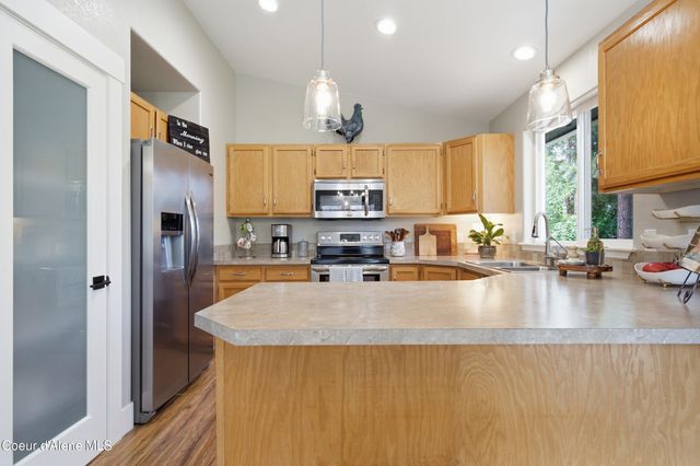 201 S Aerie CT, Post Falls, ID 83854