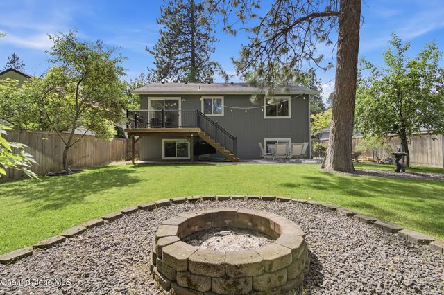 201 S Aerie CT, Post Falls, ID 83854