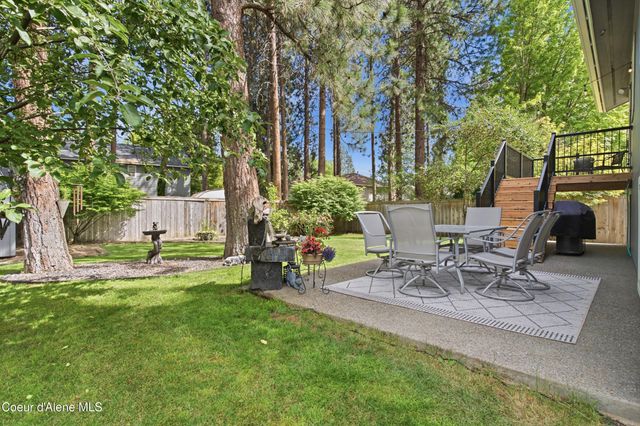 201 S Aerie CT, Post Falls, ID 83854
