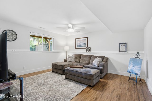 201 S Aerie CT, Post Falls, ID 83854