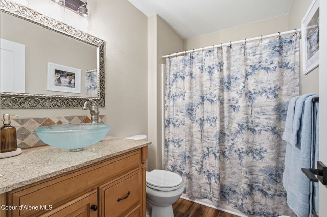 201 S Aerie CT, Post Falls, ID 83854