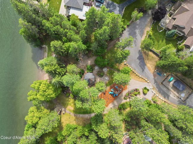 201 S Aerie CT, Post Falls, ID 83854
