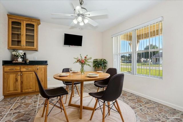 5449 Ponte Verde Rd, Pensacola, FL 32507